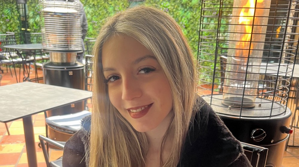 ΧΑΛΚΙΔΑ: Η Ελένη τόλμησε το ξανθό στα μαλλιά και έκανε πολύ καλά!