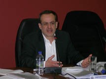 Φλερτ Zεμπίλη - Θωμά ως την Παρασκευή
