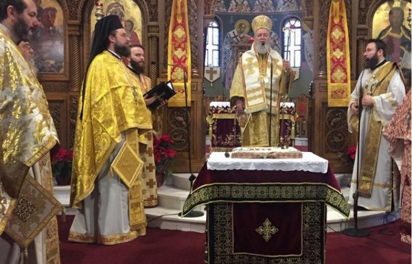 Θεία Λειτουργία, Δοξολογία και κοπή βασιλόπιτας στον Άγιο Δημήτριο