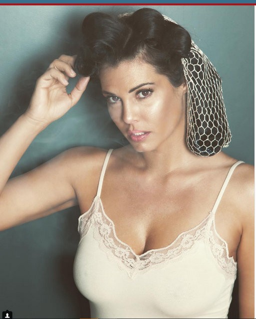 Κολάζει και άγιο χωρίς να δείχνει τίποτε η Μαρία Κορινθίου