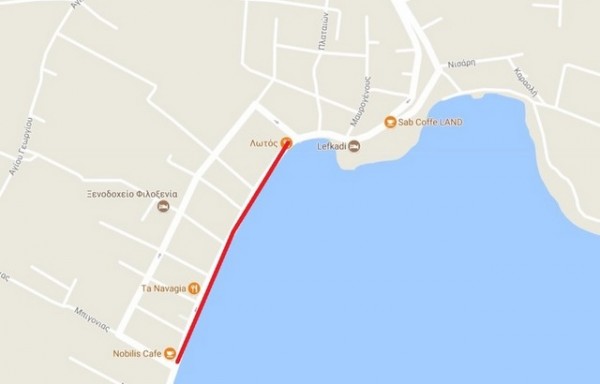 Κλειστός για τα οχήματα ο παραλιακός δρόμος στο Λευκαντί από την Παρασκευή