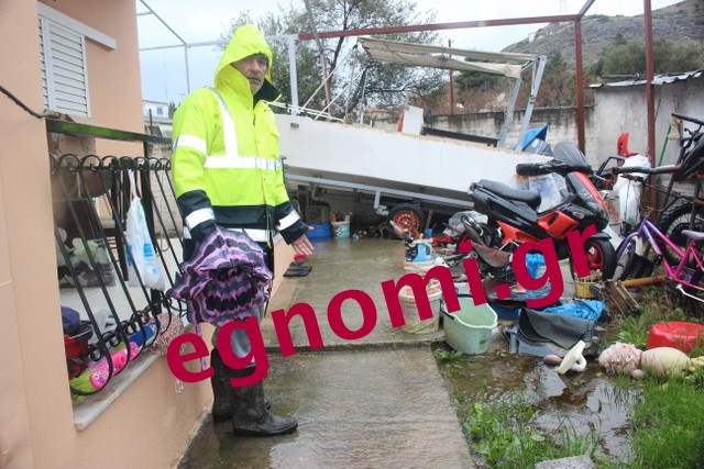 ΑΓΙΑ ΕΛΕΟΥΣΑ ΧΑΛΚΙΔΑΣ: Πνίγονται στο νερό περιουσίες