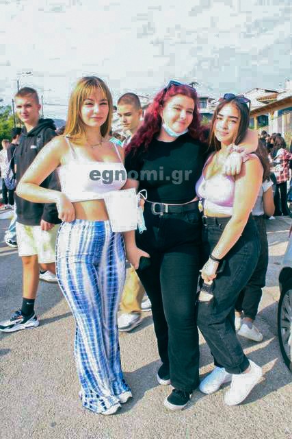 Ξανάσμιξαν στα θρανία και δεν κρύβουν τη χαρά τους