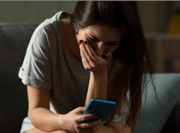 Εκβίαζε πρώην σύντροφό του με ροζ βίντεο και την βίαζε - Είχε εκβιάσει και άλλη κοπέλα