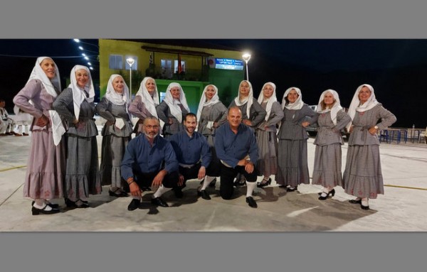 Παρουσίασαν χορούς από την Εύβοια στους Άγιους Σαράντα στη Βόρεια Ήπειρο