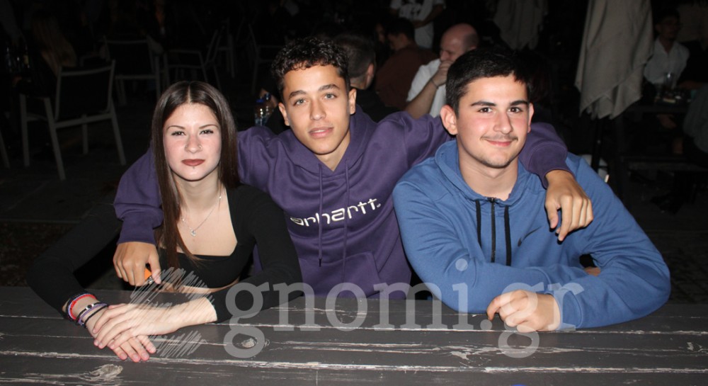 Αχώριστη τριάδα!