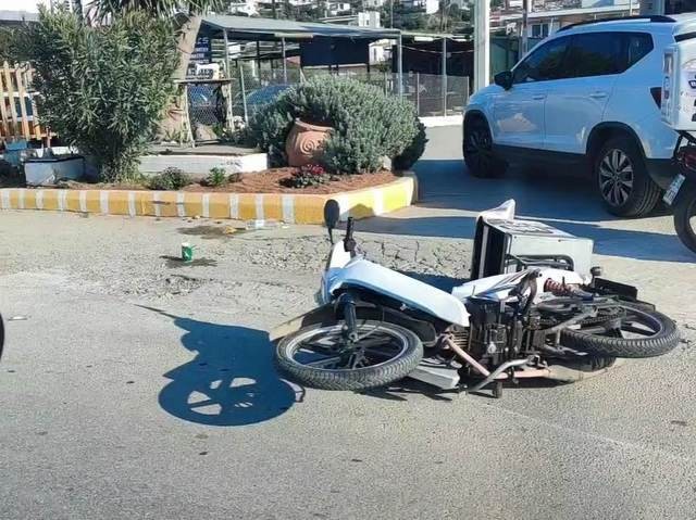 ΧΑΛΚΙΔΑ: Τροχαίο ατύχημα με ντελιβερά στην Έξω Παναγίτσα την παραμονή της Πρωτοχρονιάς