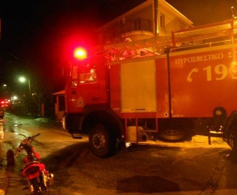 Φόβος από φωτιά σε ταβέρνα