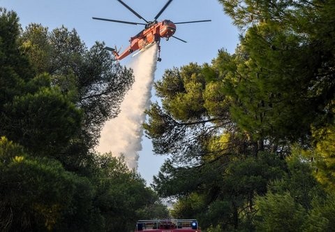ΦΩΤΙΑ ΚΡΥΟΝΕΡΙ: Εντοπίστηκε νεκρός μέσα σε αυτοκίνητο