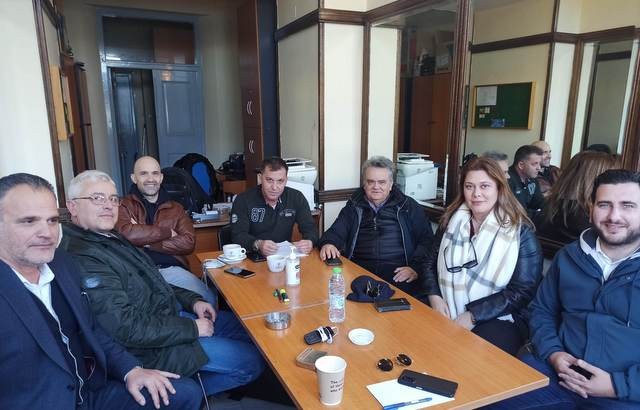 ΧΑΛΚΙΔΑ: Συνάντηση αντιπροσωπείας του ΠΑΣΟΚ με το Σωματείο Εργαζομένων στο Δήμο Χαλκιδέων