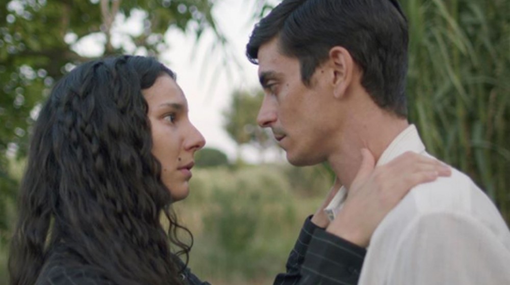 H ΠΑΡΑΛΙΑ: Δείτε απόψε (ΔΕΥΤΕΡΑ 30 ΣΕΠΤΕΜΒΡΙΟΥ)