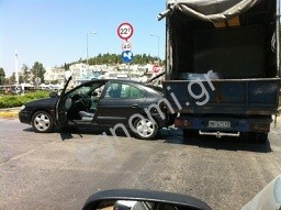 Τροχαίο με υλικές ζημιές στη Γέφυρα Χαλκίδας