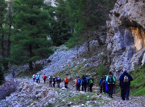 Πεζοπορία στο φαράγγι της Αγάλης