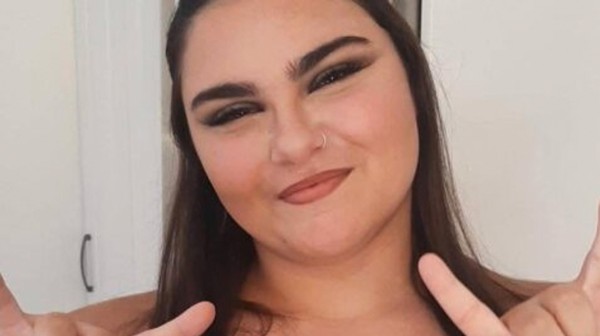 Αναπάντητα ερωτήματα για τον ξαφνικό θάνατο της 16χρονης έξω από νυχτερινό μαγαζί στο Γκάζι