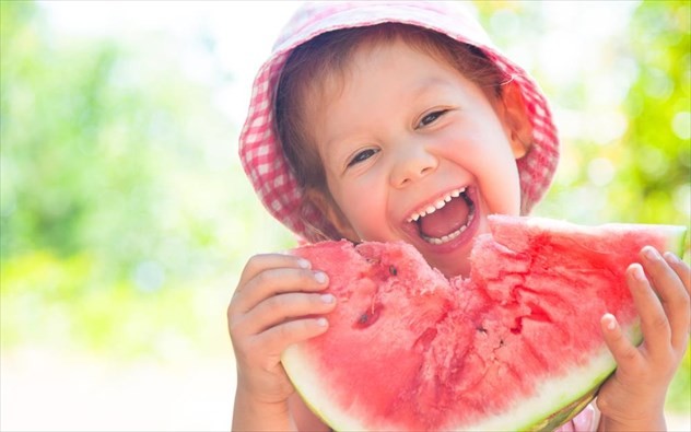 Καρπούζι: Πόσο ωφελεί τον οργανισμό