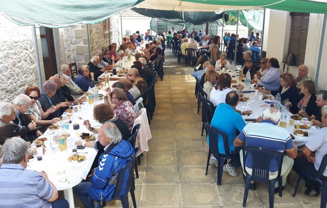 ΩΡΟΛΟΓΙΟ ΚΥΜΗΣ: Πανηγύρι με εορταστικό γεύμα στην Αγία Θέκλη