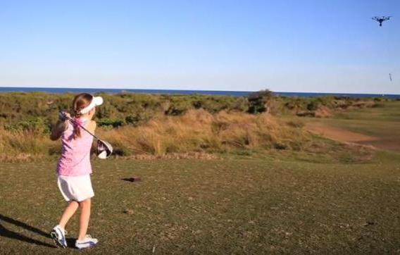 Κατέρριψε drone με μπαλάκι του γκολφ οκτάχρονο κοριτσάκι (VIDEO)