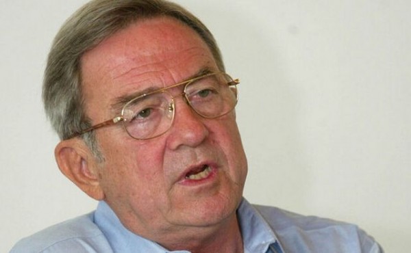 Τέως βασιλιάς Κωνσταντίνος: Κηδεύεται ως ιδιώτης στο Τατόι