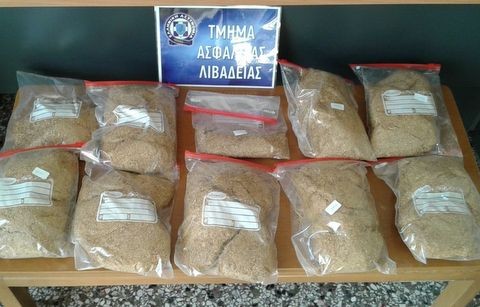 Έκρυβε στο σπίτι του 4,5 κιλά λαθραίο καπνό