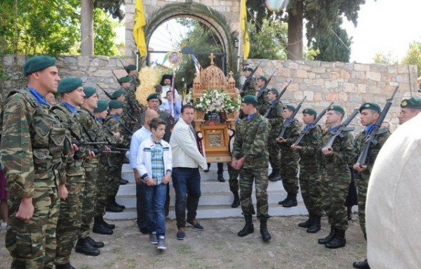 Με πεζοναύτες και καβαλάρηδες η φετινή γιορτή του Αγίου Γεωργίου