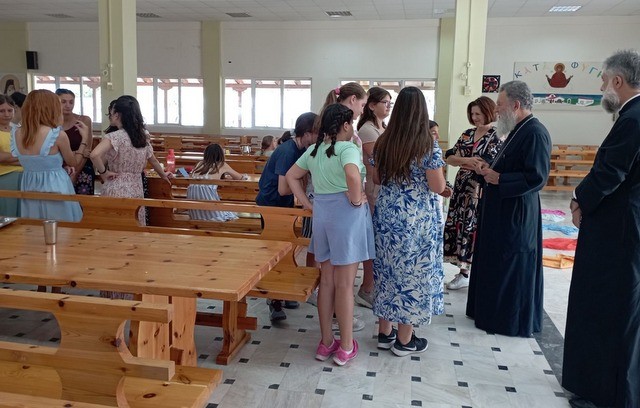 Στις Κατασκηνώσεις της Μητρόπολης Χαλκίδας ο Δεσπότης