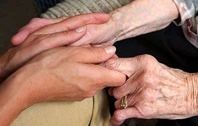 Ληστές βασάνισαν ηλικιωμένη στο Μαλακώντα