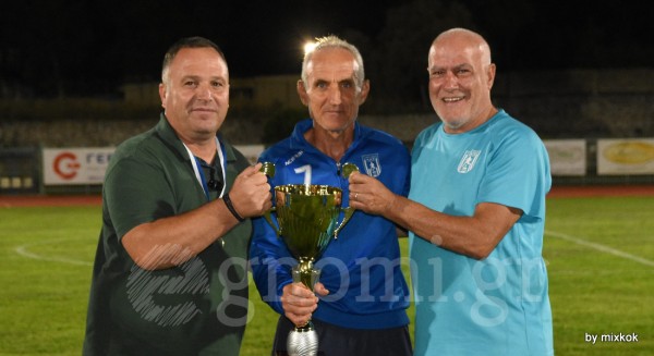 ΤΑΜΥΝΑΪΚΟΣ ΣΕ ΒΑΓΓΕΛΗ ΝΤΟΒΟΛΗ: Συνεχίζουμε μαζί κόουτς