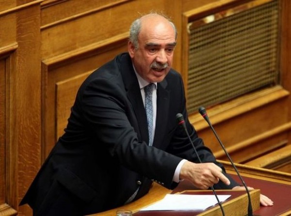 Φωτογραφία με Μεϊμαράκη τα σπάει στο διαδίκτυο