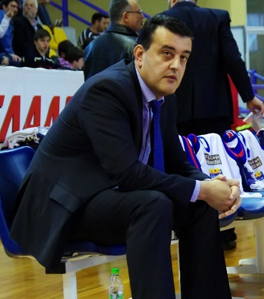 BASKET LEAGUE: Στον Ιωνικό Νίκαιας θα συνεχίσει ο Χαλκιδέος νταμπλούχος Ελλάδας Θανάσης Γιαπλές