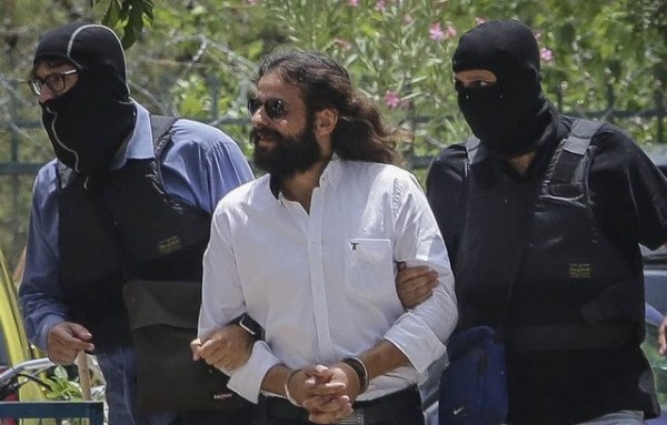 Ελεύθερος με περιοριστικούς όρους ο Μπαρμπαρούσης