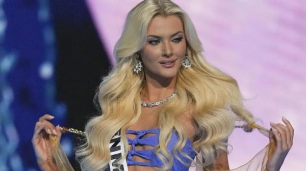 ΜΙΣ ΥΦΗΛΙΟΣ 2024: 21χρονη καλλονή από τη Δανία αναδείχθηκε ομορφότερη γυναίκα του κόσμου