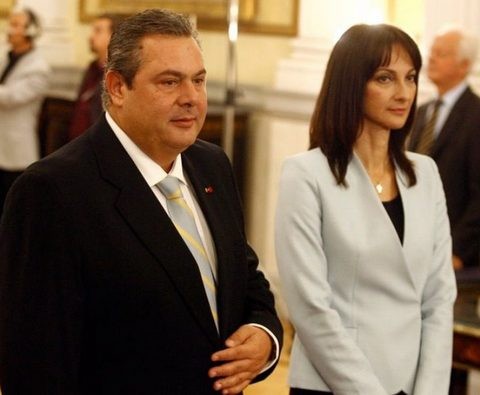 O Καμμένος διέγραψε την Κουντουρά από τους Ανεξάρτητους Έλληνες