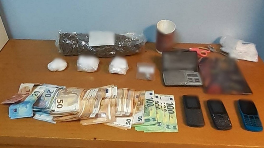 ΕΥΒΟΙΑ: Συνελήφθησαν δύο άτομα για διακίνηση ναρκωτικών ουσιών