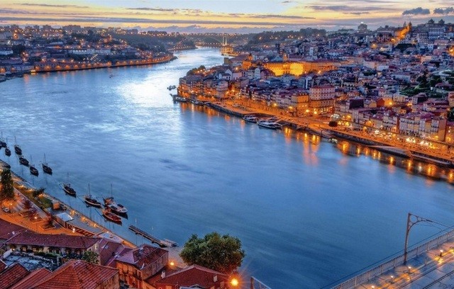 Εκπαιδευτική αποστολή στην Πορτογαλία για 20 Ευβοιώτες