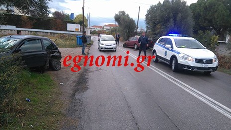 Μετωπική σύγκρουση ΙΧ με ΤΑΧΙ κοντά στη ΔΟΥ Χαλκίδας