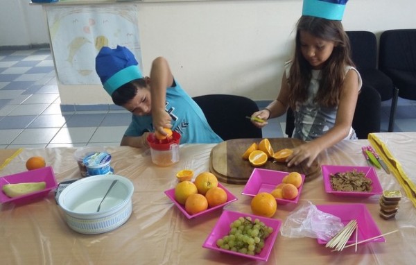 Γέμισε μικρούς μάγειρες η Δημοτική Βιβλιοθήκη Καθενών