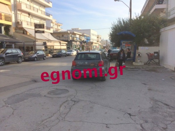 ΧΑΛΚΙΔΑ: Χαμός με τα σταθμευμένα ΙΧ