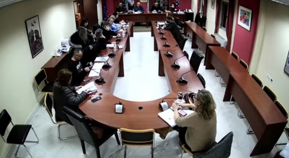 ΔΗΜΟΣ ΔΙΡΦΥΩΝ - ΜΕΣΣΑΠΙΩΝ: Αλλαγή πρόεδρου στο δημοτικό συμβούλιο