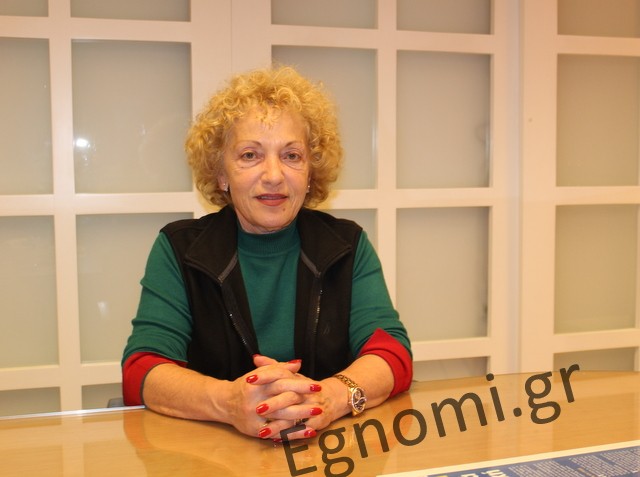 ΜΑΡΙΑ ΚΑΜΑΡΙΔΗ: Εδωσε ...βοήθεια στο Σπίτι και θέλει και στο Δήμο!