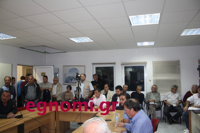 ΑΜΑΡΥΝΘΟΣ: Εμπαιγμός και κοροΐδία για τις αναμογεννήτριες