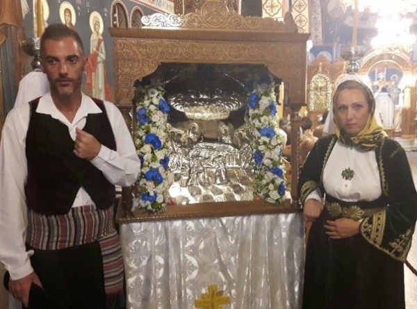 ΓΥΜΝΟ: Μεγαλοπρεπής η λιτανεία της ιερής εικόνας της Παναγίας