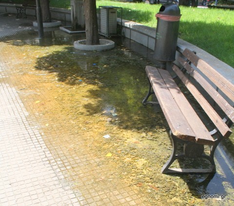 Απέκτησε και ... λίμνη η πλατεία του Αγίου Νικολάου