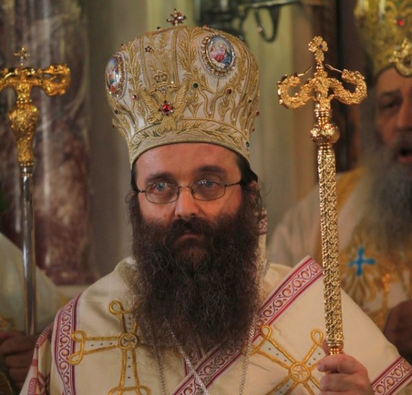 Αφορίζει τη γιόγκα