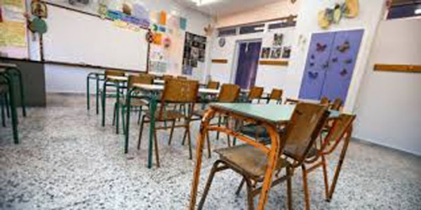 ΚΟΡΩΝΟΪΟΣ: Κλείνει το μισό σχολείο στο Βίταλο