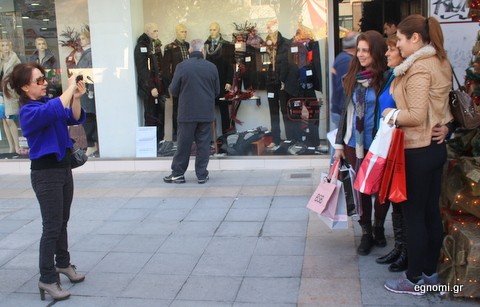 Όταν μία ζωγράφος γίνεται φωτογράφος στο δρόμο