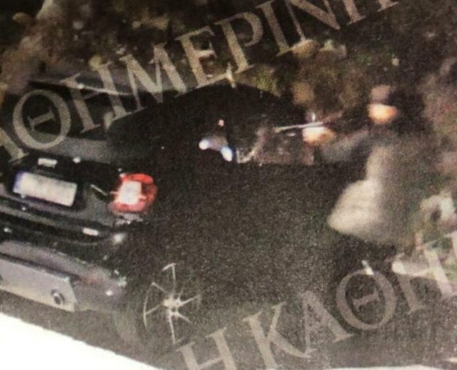 Φωτογραφίες - ντοκουμέντα από τη στιγμή της δολοφονίας του Γιάννη Μακρή