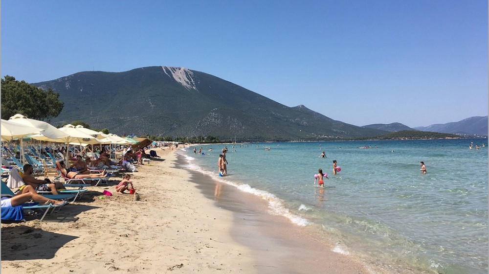 ΑΛΥΚΕΣ ΔΡΟΣΙΑΣ: Γιατρός έσβησε μέσα στη θάλασσα