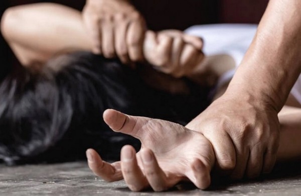 Σάλος με την καταγγελία για βιασμό 24χρονης σε ξενοδοχείο από παρέα νεαρών επιχειρηματιών