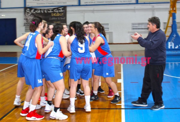 ΛΥΚΕΙΟ ΑΙΔΗΨΟΥ-1ο ΛΥΚΕΙΟ ΑΛΙΒΕΡΙΟΥ 35-19: Νίκησε και σήκωσε την κούπα του μπάσκετ