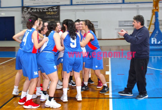 ΛΥΚΕΙΟ ΑΙΔΗΨΟΥ-1ο ΛΥΚΕΙΟ ΑΛΙΒΕΡΙΟΥ 35-19: Νίκησε και σήκωσε την κούπα του μπάσκετ